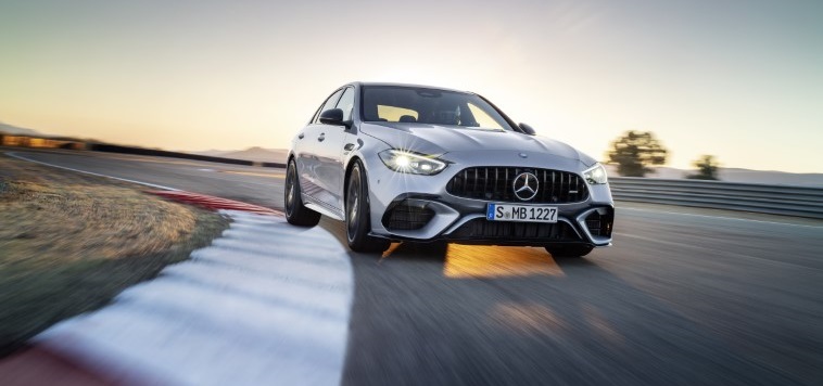 Mercedes-AMG C 63 S E Performance: la nuova sportiva plug-in con performance da Formula 1